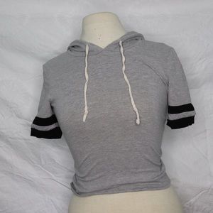 Fitted crop top hoodie